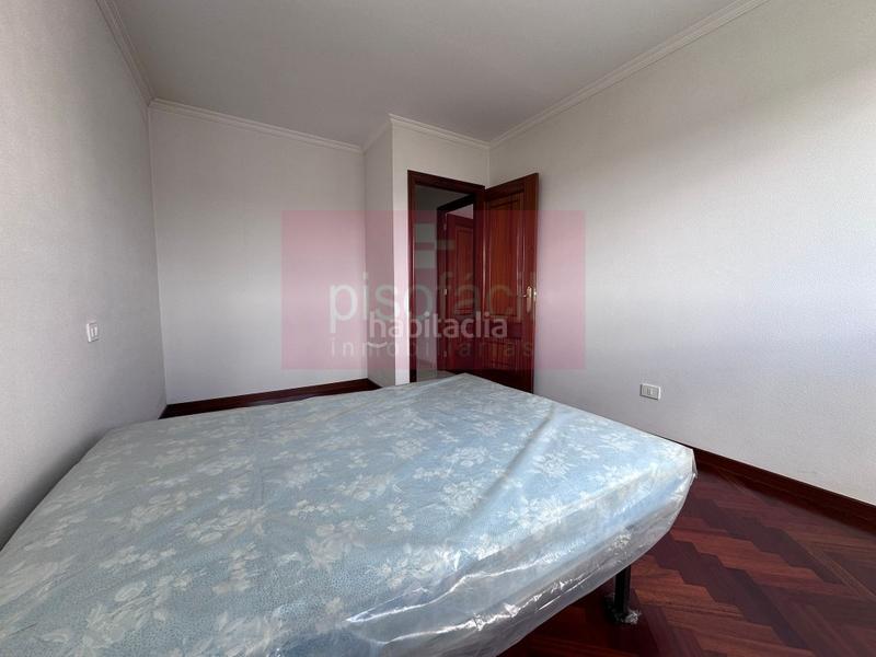 Foto 2d9016ae-48e6-44f4-9cf7-ef8143d3d8e3. Pis amb aparcament a Residencia - Abella Lugo