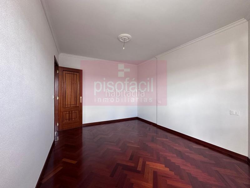 Foto 5fa378e8-65ed-49f5-b414-7193c8712a74. Pis amb aparcament a Residencia - Abella Lugo