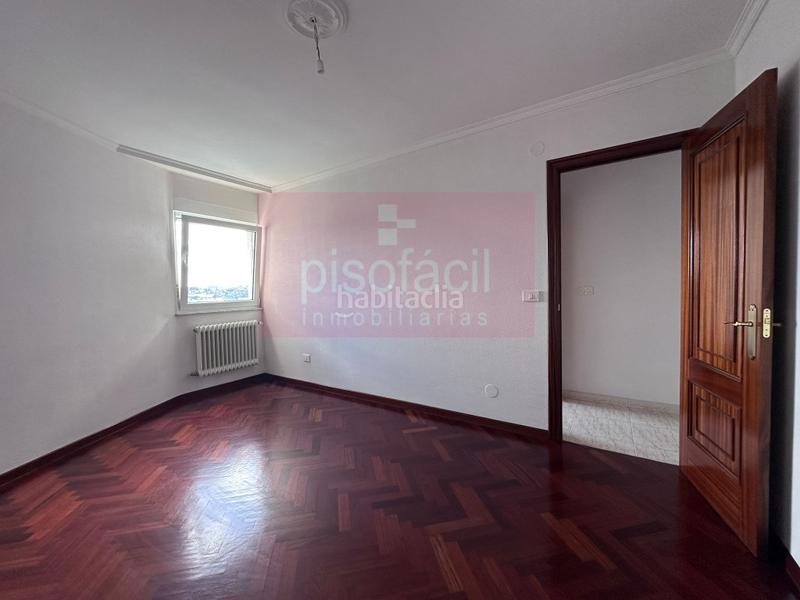 Foto 7f91b4a9-9985-4a01-bc94-c18d454b2eef. Pis amb aparcament a Residencia - Abella Lugo