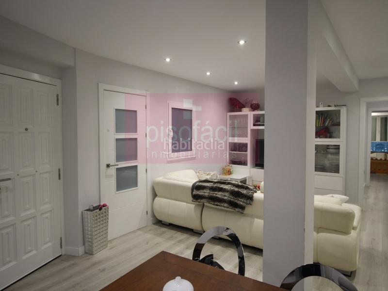 Foto 2f3eb341-074a-4582-9095-0f425c0ac39b. Miete etagenwohnung in Residencia - Abella Lugo