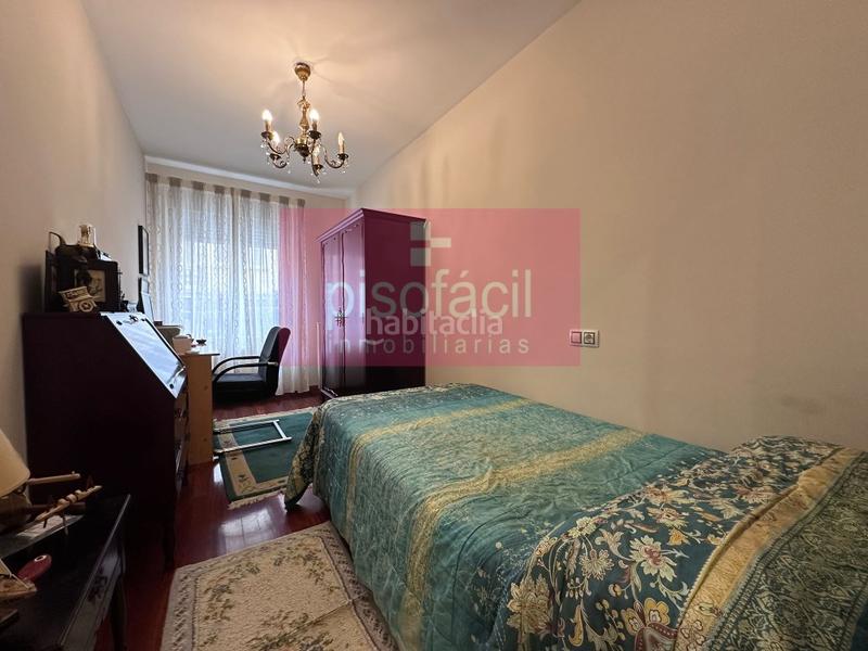 Foto b25af80a-b567-4a10-ab34-d74174b0a43d. Appartement avec parking dans A Milagrosa Lugo
