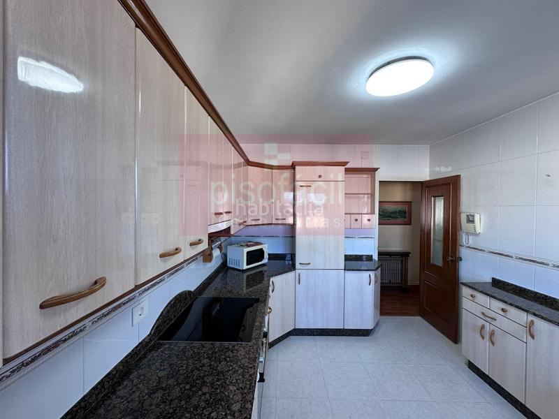 Foto 6389be28-8e4d-445a-b07e-561810a1bd2a. Pis amb aparcament a Recatelo - O Carme Lugo