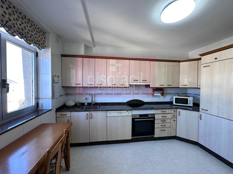 Foto b69dd71d-9b71-4090-8cb7-fbee7a49fcd7. Pis amb aparcament a Recatelo - O Carme Lugo