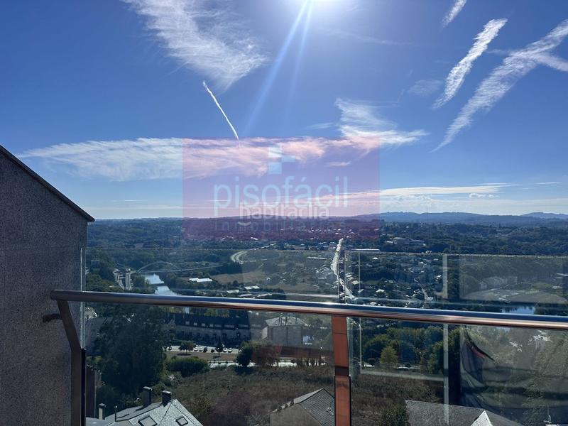 Foto 0a7cd78a-6e00-4edb-8ac6-05c6f6c91fa6. Duplex con parcheggio in Recatelo - O Carme Lugo