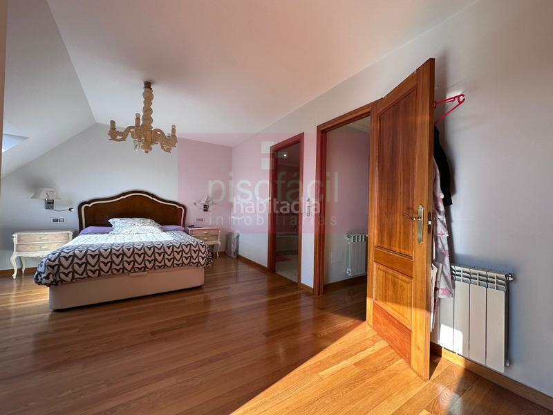 Foto 0afbbeae-6c11-4165-94e7-9523f793b14b. Duplex con parcheggio in Recatelo - O Carme Lugo