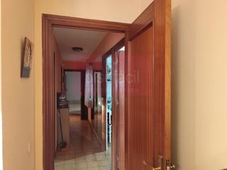 Pis a A Milagrosa. En venta ático en calle tui de dos dormitorios soleado y luminos