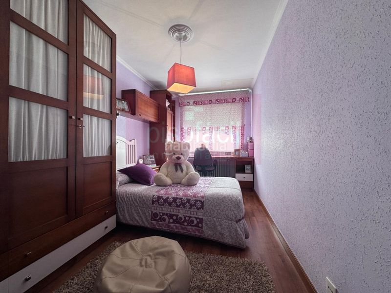 Foto bf6b3eed-b485-4ee6-8687-dba0c7ba78f3. Casa amb aparcament a Parroquias del Este Lugo