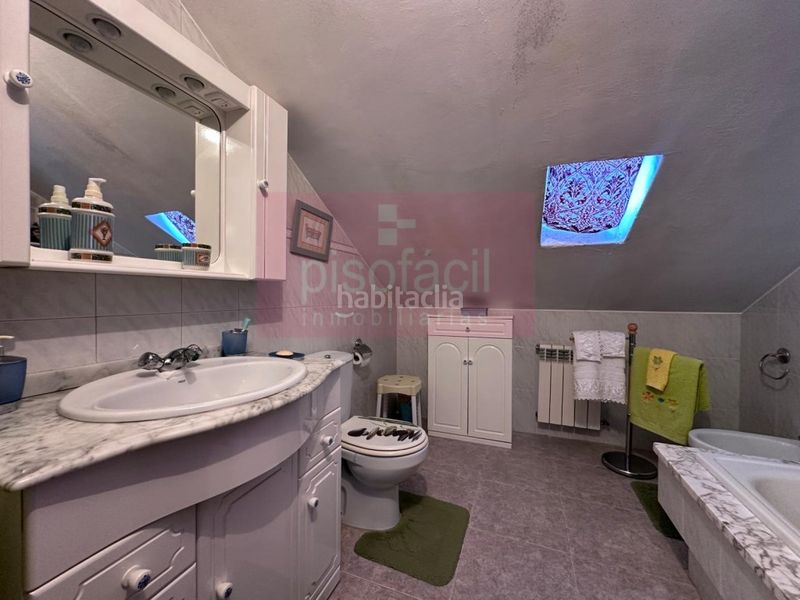 Foto c063f861-8f01-4936-ac93-297076db8625. Casa amb aparcament a Parroquias del Este Lugo