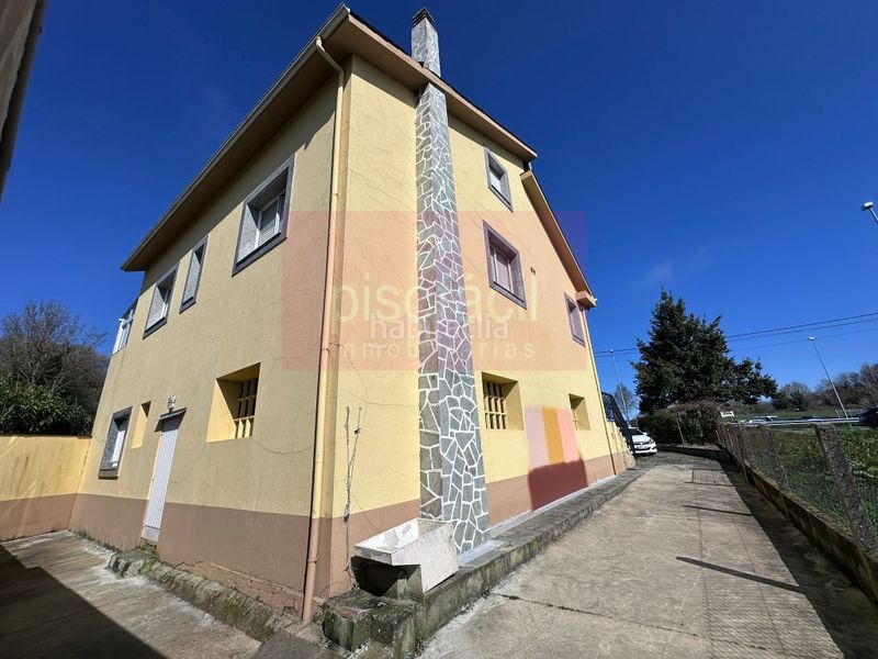 Foto f821f132-f967-4f7d-b2f9-30551f01fe0f. Casa amb aparcament a Parroquias del Este Lugo