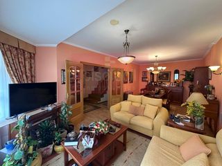 Casa a Acea de Olga - Augas Férreas. Chalet adosado en perfecto estado para entrar a vivir