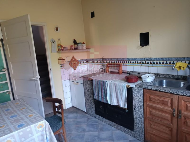 Foto 538c8585-9937-4fd8-8180-88c650f6d79a. Casa a Baralla