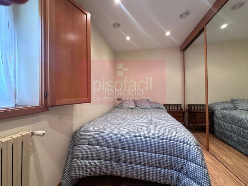 Foto b2ac3122-746b-45e5-b369-084556451780. Casa amb aparcament a Guntín