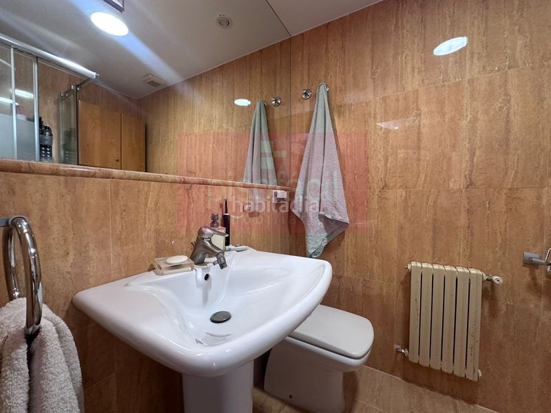 Foto d63f939e-a534-4512-afc9-08c3cd44daa8. Casa amb aparcament a Guntín