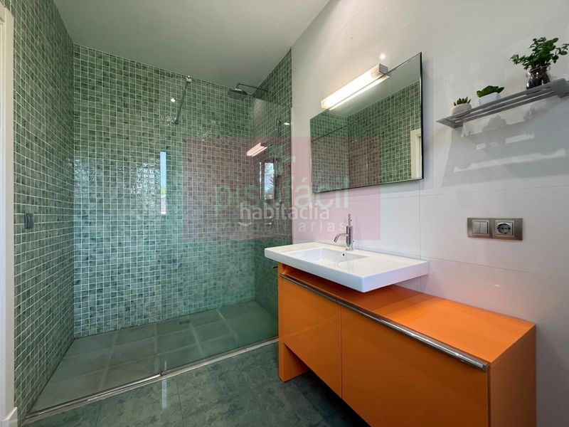 Foto 5f25d7ae-1754-48e3-9e43-e166bbe95e5b. Casa amb aparcament a Corgo (O)