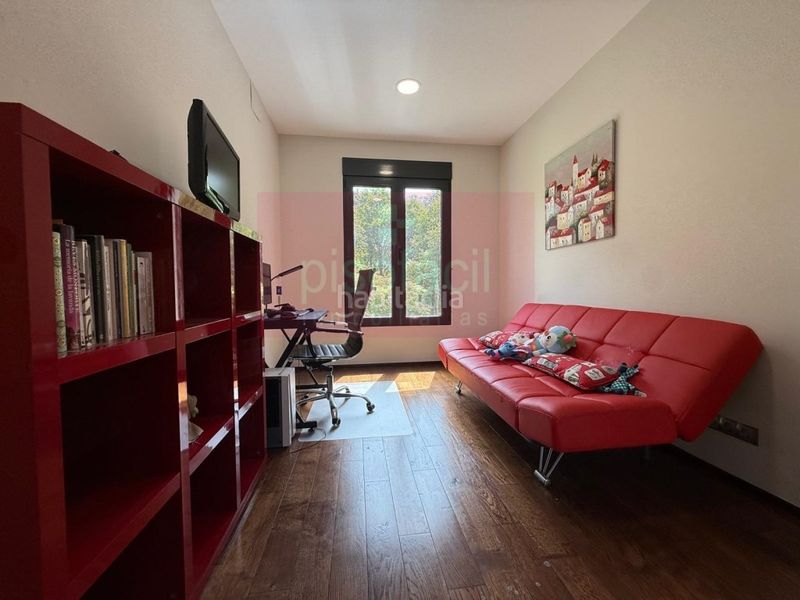 Foto a6f20352-41c0-4e6d-8e3b-4678affc3718. Casa amb aparcament a Corgo (O)