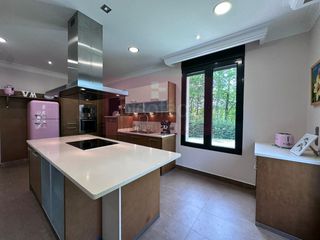 Maison à Corgo (O). Una casa única en una de las mejores urbanizaciones de la ciudad