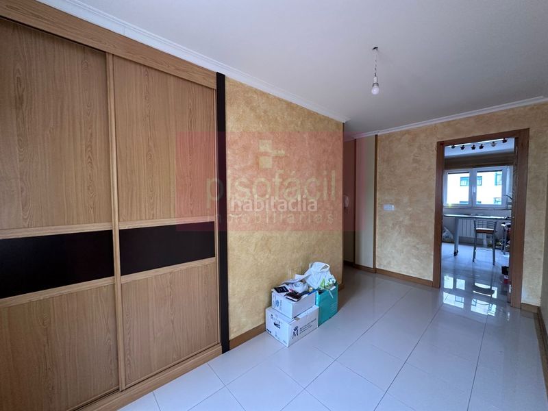 Foto 1489da44-4c71-46a9-bc9b-dbc1d3d7fb54. Pis amb aparcament a Residencia - Abella Lugo