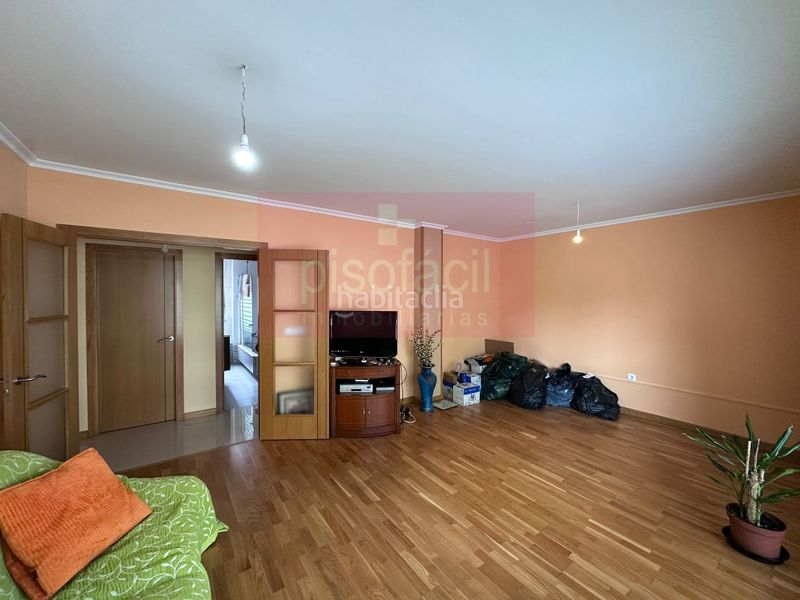 Foto 558440d0-2e1b-4860-b74b-fdf74d8a3a62. Pis amb aparcament a Residencia - Abella Lugo