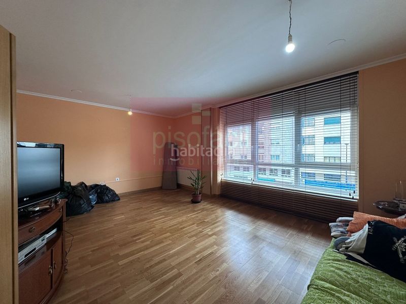 Foto dd36339f-77cb-4629-a7cf-adea450ad73c. Pis amb aparcament a Residencia - Abella Lugo