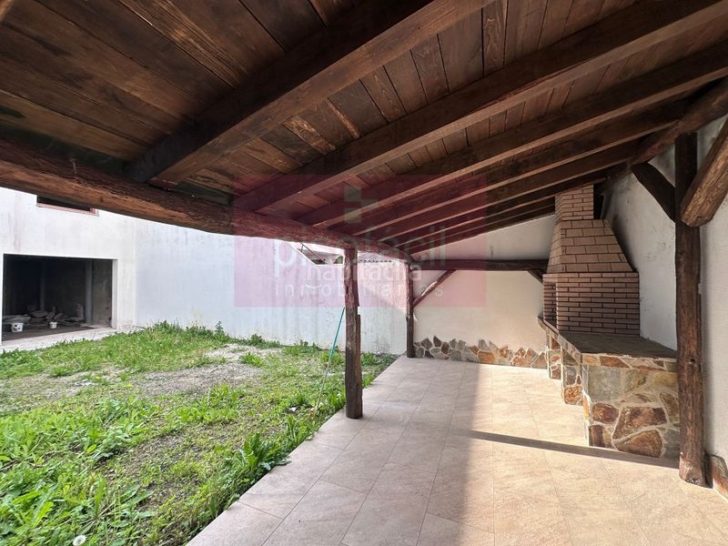 Foto b5cbb116-4ee0-472d-baf5-ab3d74bad06f. Casa a A Piriganlla - Albeiros - Garabolos Lugo