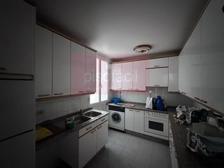 Flat in Centro - Recinto Amurallado. En venta piso de 4 dormitoris en pleno centro con muchas posibil