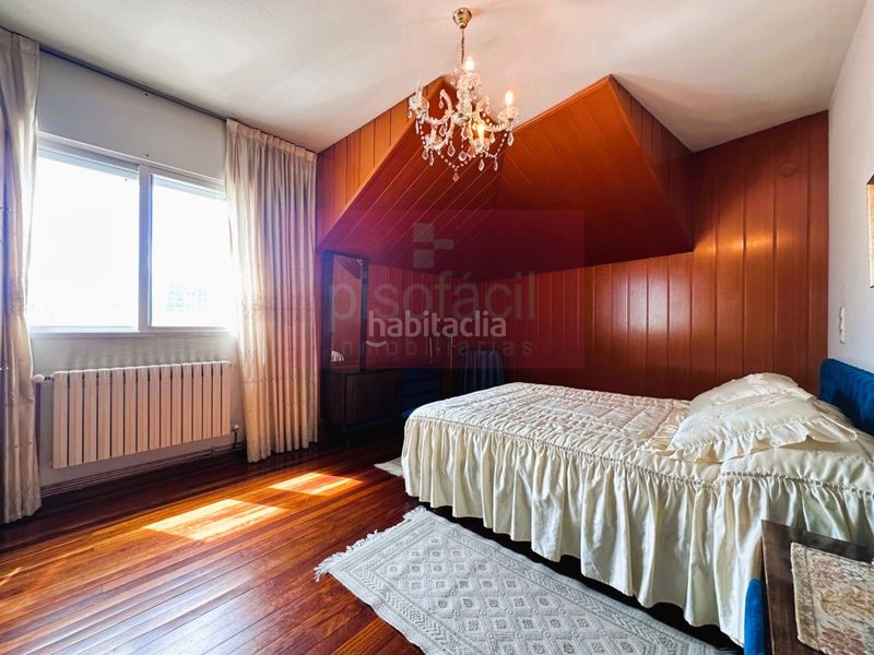 Foto a5b2b56d-c53f-4c14-b506-53384a425164. Pis amb aparcament a Centro - Recinto Amurallado Lugo