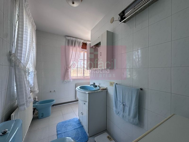 Foto 13b9fed5-2e5a-44bd-a6ce-bde1935962c7. Casa amb aparcament a Parroquias del Oeste Lugo