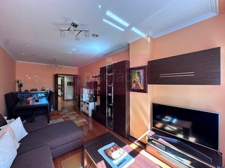 Pis a A Piriganlla - Albeiros - Garabolos. En venta piso de tres dormitorios con terraza en zona del boulev