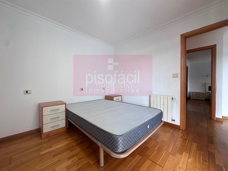 Foto 4c87bae2-fec6-45ab-b8a2-b5f0bac36708. Pis a A Milagrosa Lugo