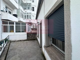 Casa in Recatelo - O Carme. En venta casa con garaje para rehabilitar en la zona de recatelo