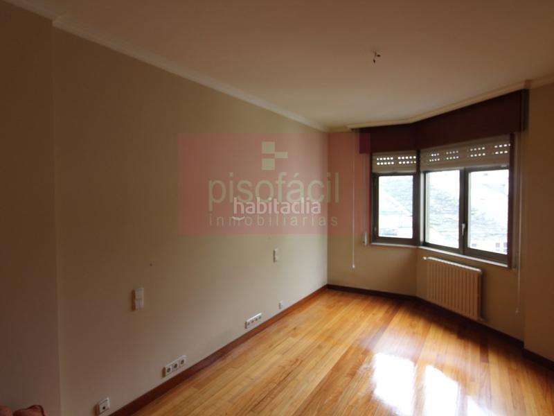 Foto d6422bf2-1292-4000-8254-86355bc64f35. Appartement avec parking dans Centro - Recinto Amurallado Lugo