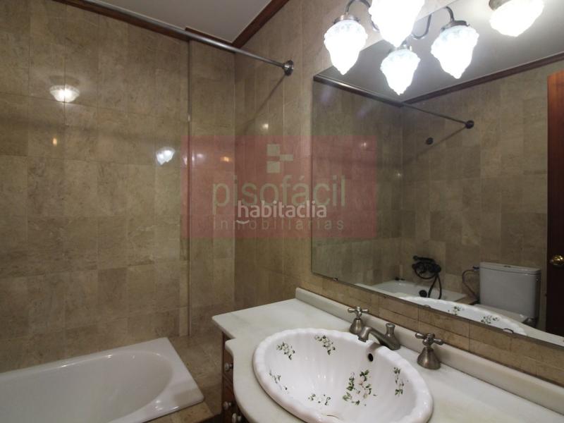 Foto ec32555a-e20f-4659-bbc0-00bfeac2756c. Appartement avec parking dans Centro - Recinto Amurallado Lugo