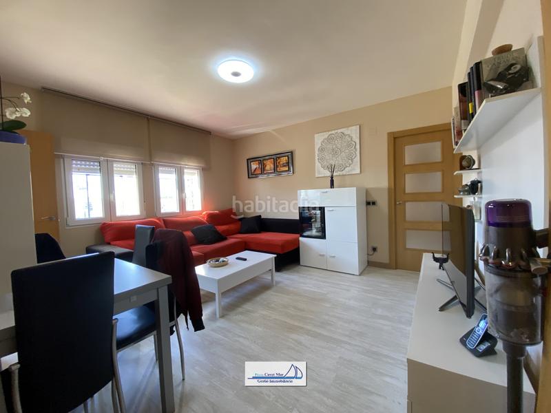 Foto 34b43fb2-738d-4a13-a491-569567a52fbe. Apartamento en carrer miquel àngel 4 apartamento reformado con piscina en Cambrils