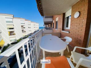 Apartment in Avinguda de la diputació 18. Apartamento en primera línea de mar con parking