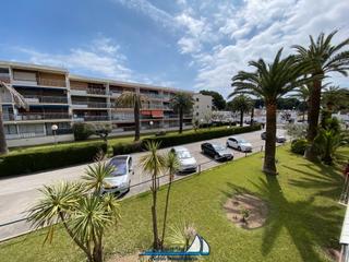 Apartment in Avinguda de la diputació 66. ¡descubre tu nuevo hogar en la encantadora zona de vilafortuny,