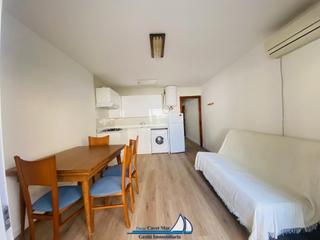 Appartement à Avinguda juan sebastián bach 11. Apartamento reformado en el corazón de cambrils - ¡tu refugio pe