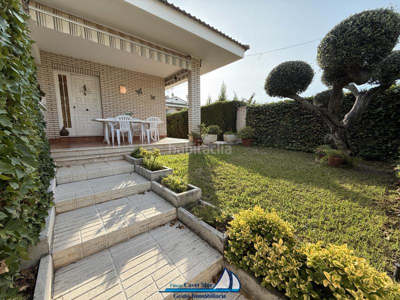 Foto 222b87f6-bd5b-4f78-90ff-67a6453a817b. Casa aparellada a carrer de viena 2 a Vilafortuny Cambrils