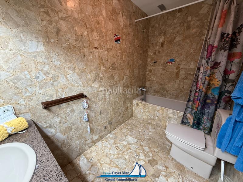 Foto 2d3661c8-6890-47e6-a307-f35d8e214751. Casa aparellada a carrer de viena 2 a Vilafortuny Cambrils