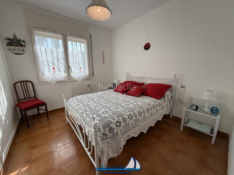 Foto 7c88a493-5c1c-4a78-a096-bbe368a6ea92. Casa aparellada a carrer de viena 2 a Vilafortuny Cambrils