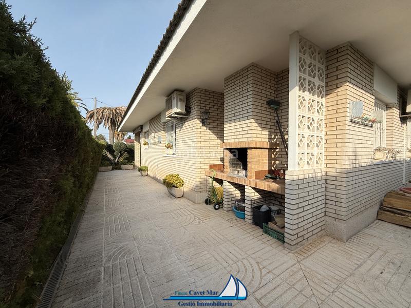 Foto bee474c5-909c-4076-a6ea-774c7b303bab. Casa aparellada a carrer de viena 2 a Vilafortuny Cambrils