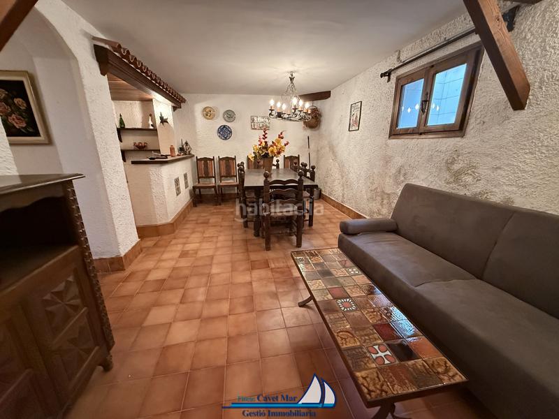 Foto f77001d0-645e-4955-9c15-bc6c834c6cb0. Casa aparellada a carrer de viena 2 a Vilafortuny Cambrils