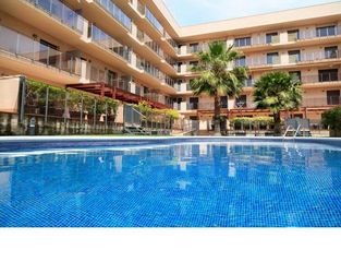 Attico in Carrer riu brugent 10. Dúplex de ensueño en venta: ¡tu oasis junto al mar!