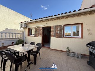 Maison jumelée à Avinguda granada 7. Chalet adosado en centro de miami-playa - ¡tu hogar reformado te