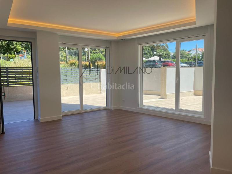 Foto f6573d3e-9139-4fe7-b9fe-44354eccf5b4. Planta baja en Sanxenxo pueblo Sanxenxo