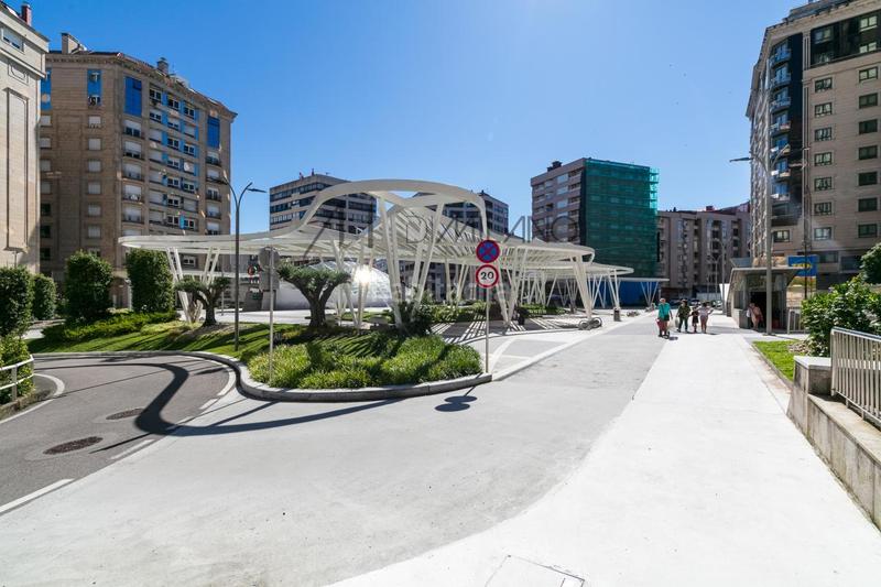 Foto 108912e1-d726-4187-8414-0d15cb33b175. Rent office space with heating parking in Plaza España - Corte Inglés Vigo