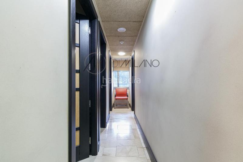 Foto 24f09b5e-c336-4a1b-a8f4-55646cbddab6. Rent office space with heating parking in Plaza España - Corte Inglés Vigo