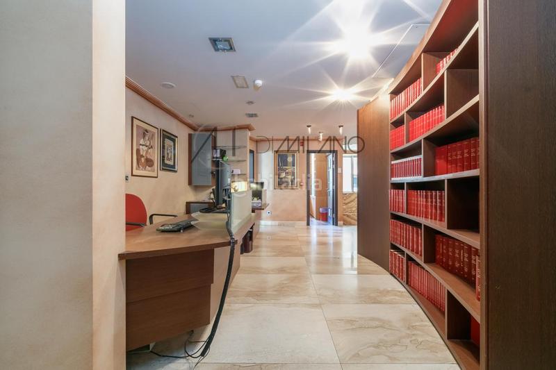 Foto 2b447fab-64db-4f62-94be-4d1ec68b09b8. Rent office space with heating parking in Plaza España - Corte Inglés Vigo