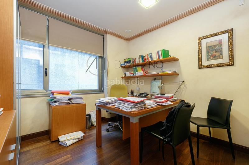 Foto 34e86abe-f99f-4f07-b993-ba42b78655ab. Rent office space with heating parking in Plaza España - Corte Inglés Vigo