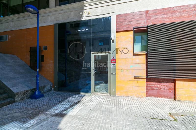 Foto 6942b50a-15a8-4851-9152-47d140d4889f. Rent office space with heating parking in Plaza España - Corte Inglés Vigo