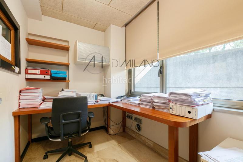 Foto 74efdb32-9274-4737-be57-666730a4cca0. Rent office space with heating parking in Plaza España - Corte Inglés Vigo